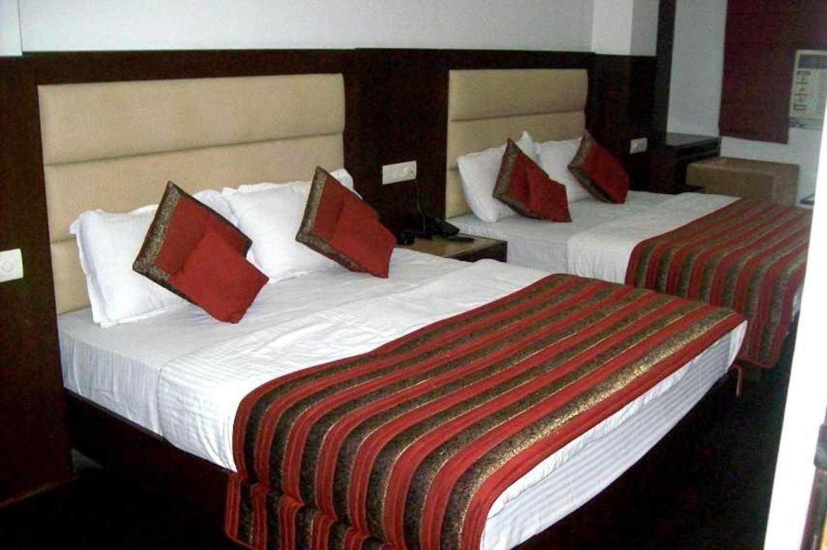 Hotel Chanchal Continental - 02 Mins From New Delhi Railway Station Kültér fotó