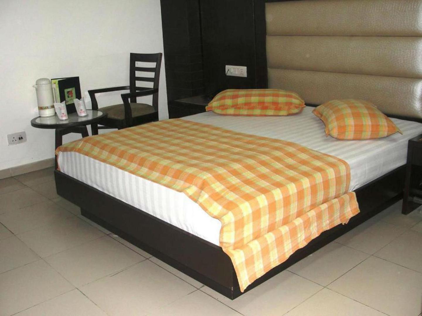 Hotel Chanchal Continental - 02 Mins From New Delhi Railway Station Kültér fotó