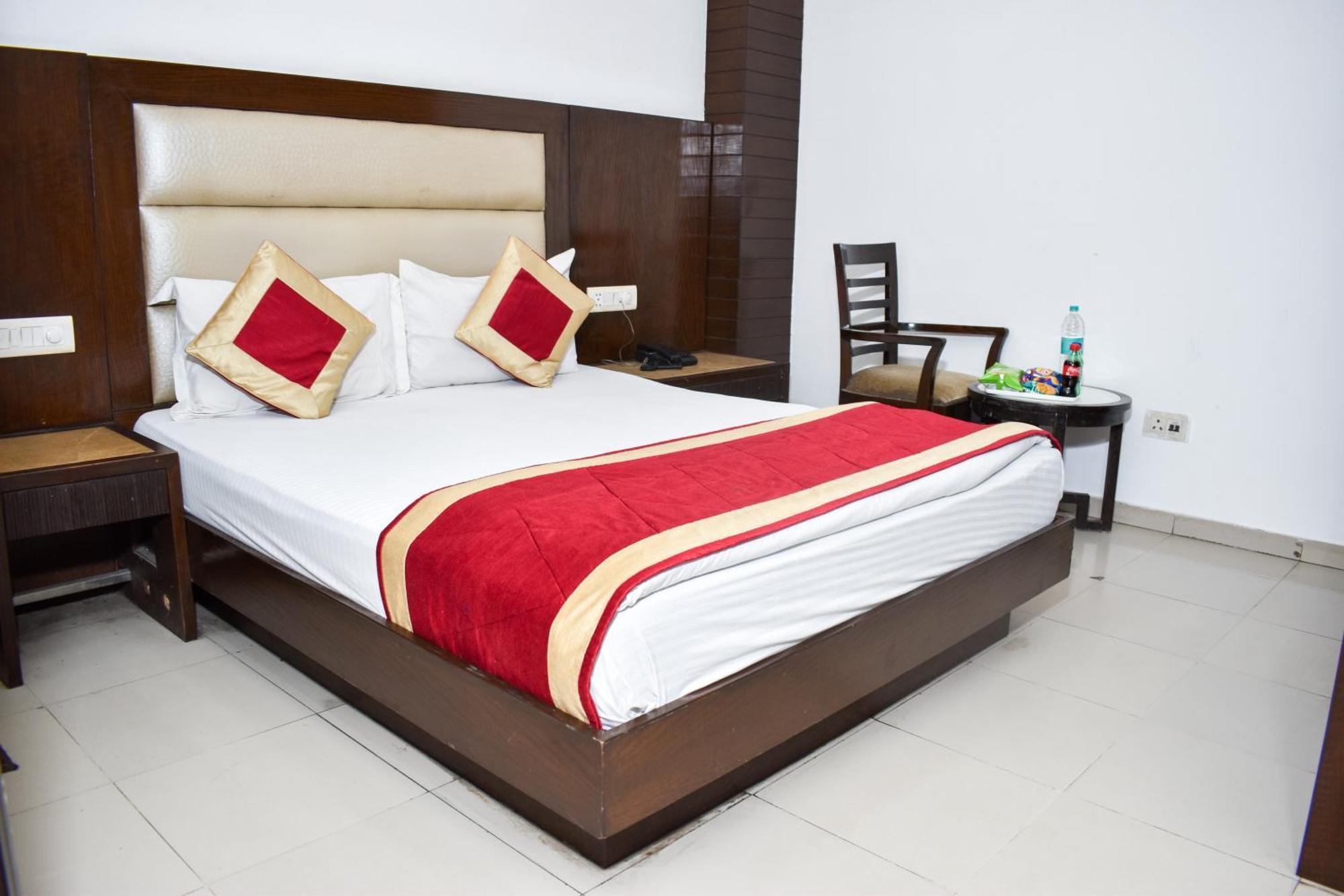 Hotel Chanchal Continental - 02 Mins From New Delhi Railway Station Kültér fotó