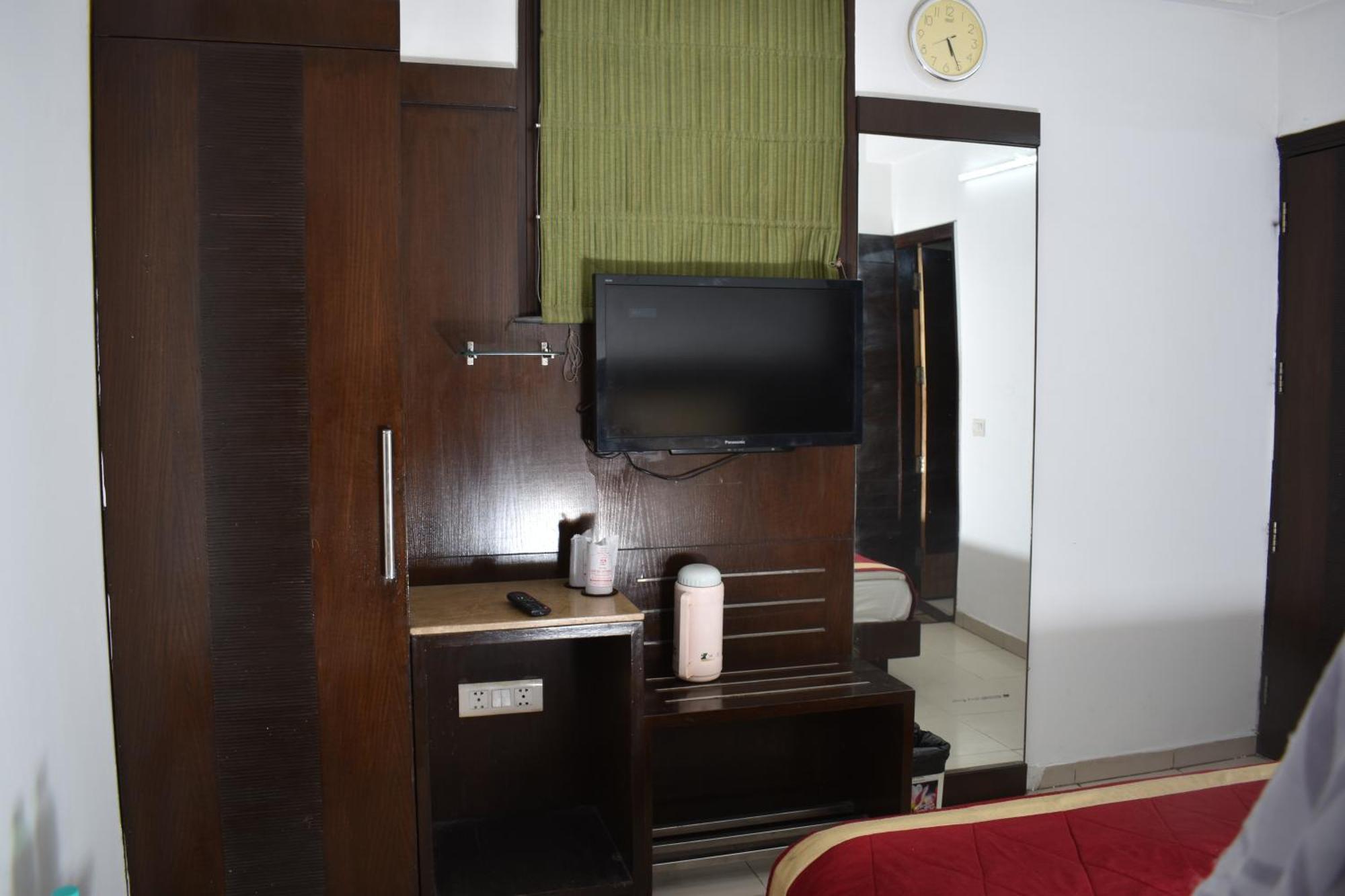 Hotel Chanchal Continental - 02 Mins From New Delhi Railway Station Kültér fotó