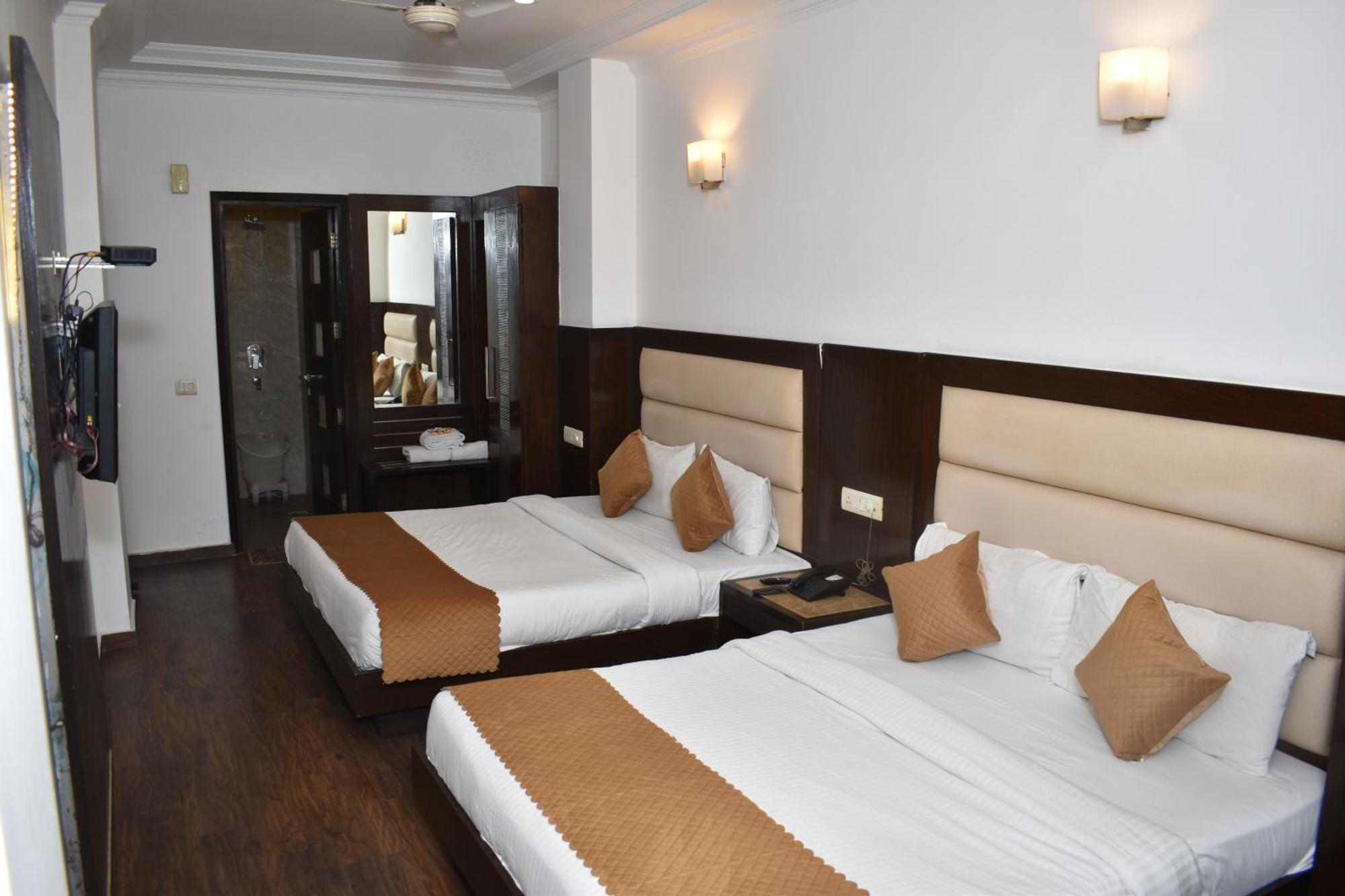 Hotel Chanchal Continental - 02 Mins From New Delhi Railway Station Kültér fotó