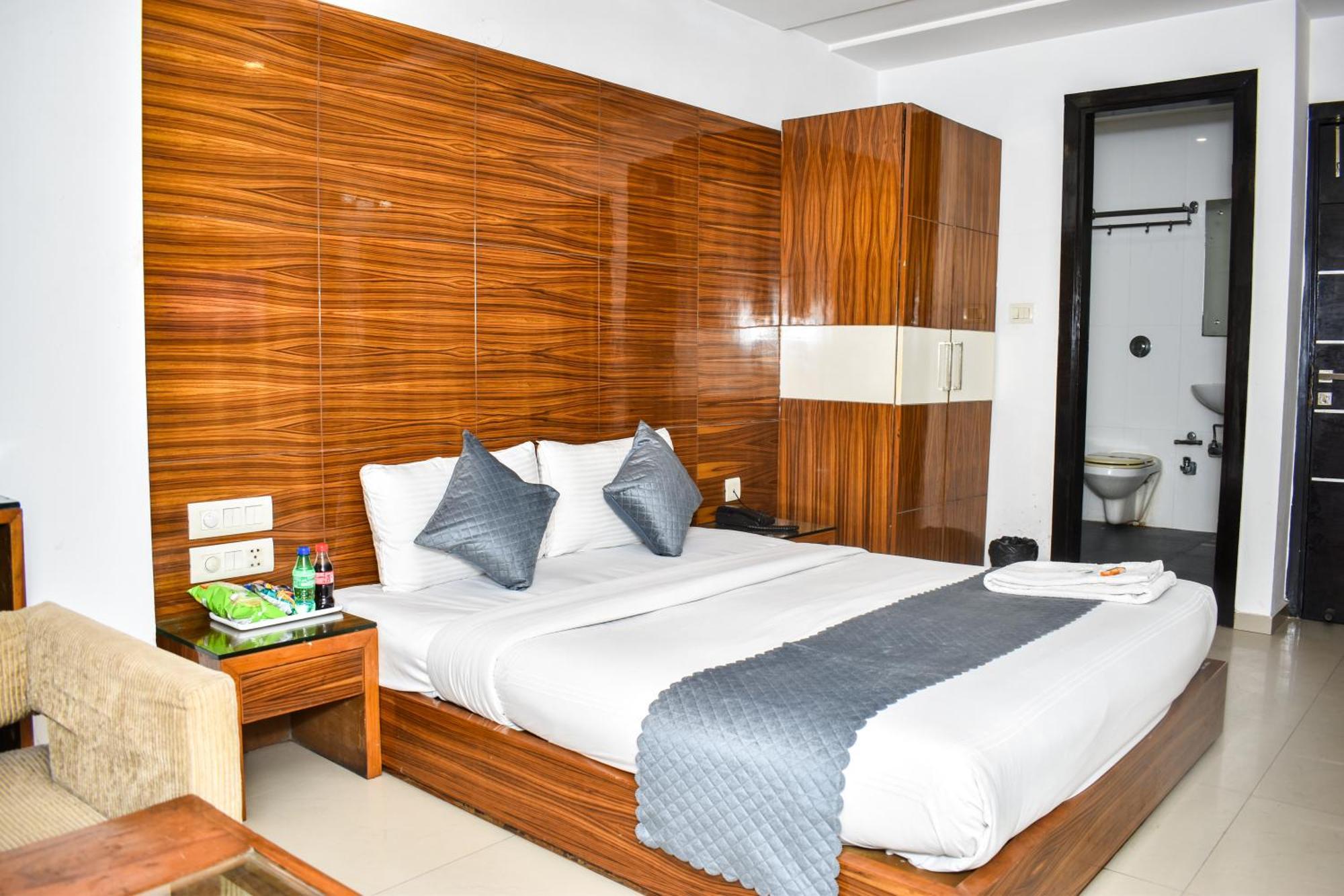 Hotel Chanchal Continental - 02 Mins From New Delhi Railway Station Kültér fotó