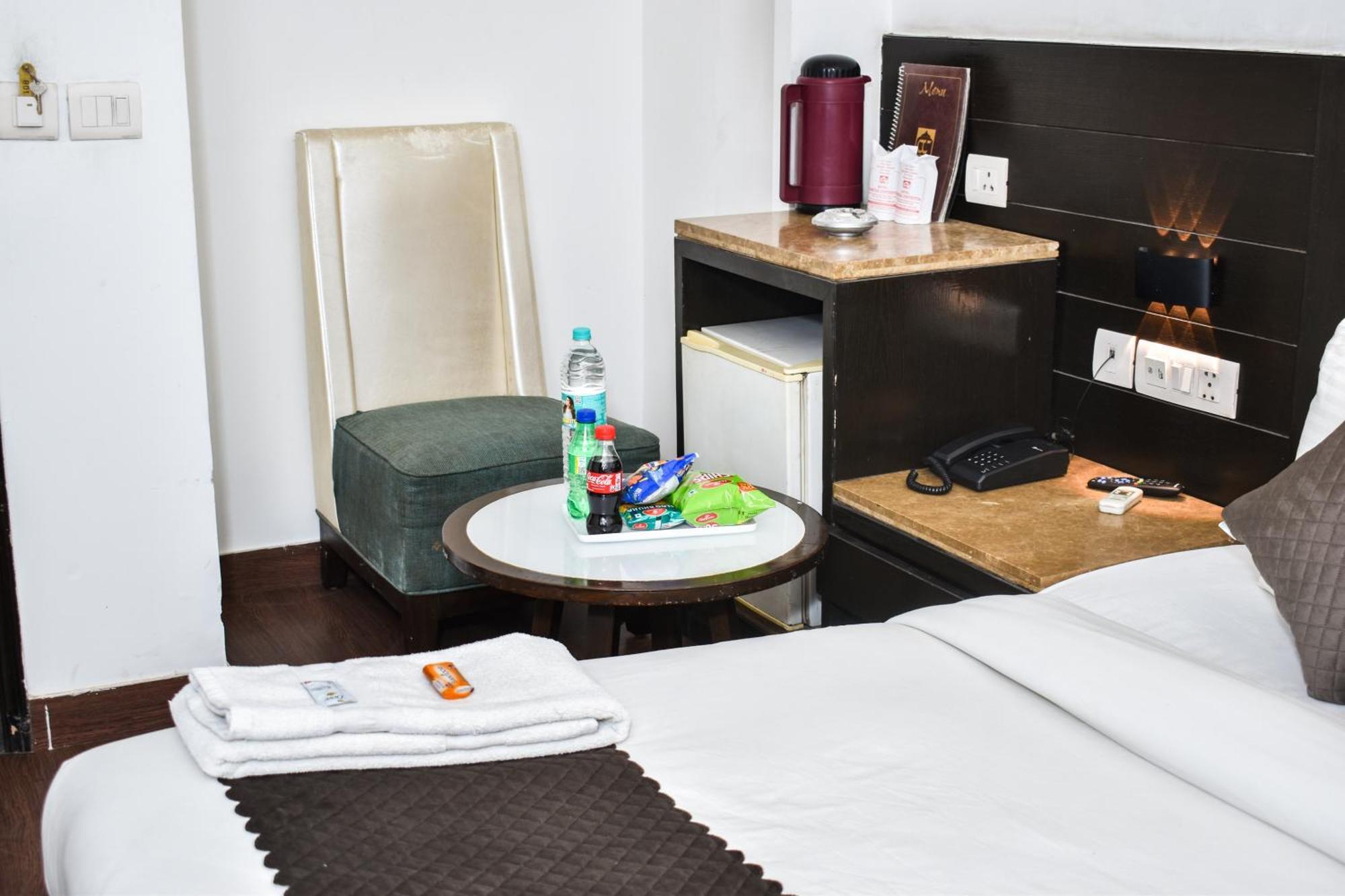 Hotel Chanchal Continental - 02 Mins From New Delhi Railway Station Kültér fotó