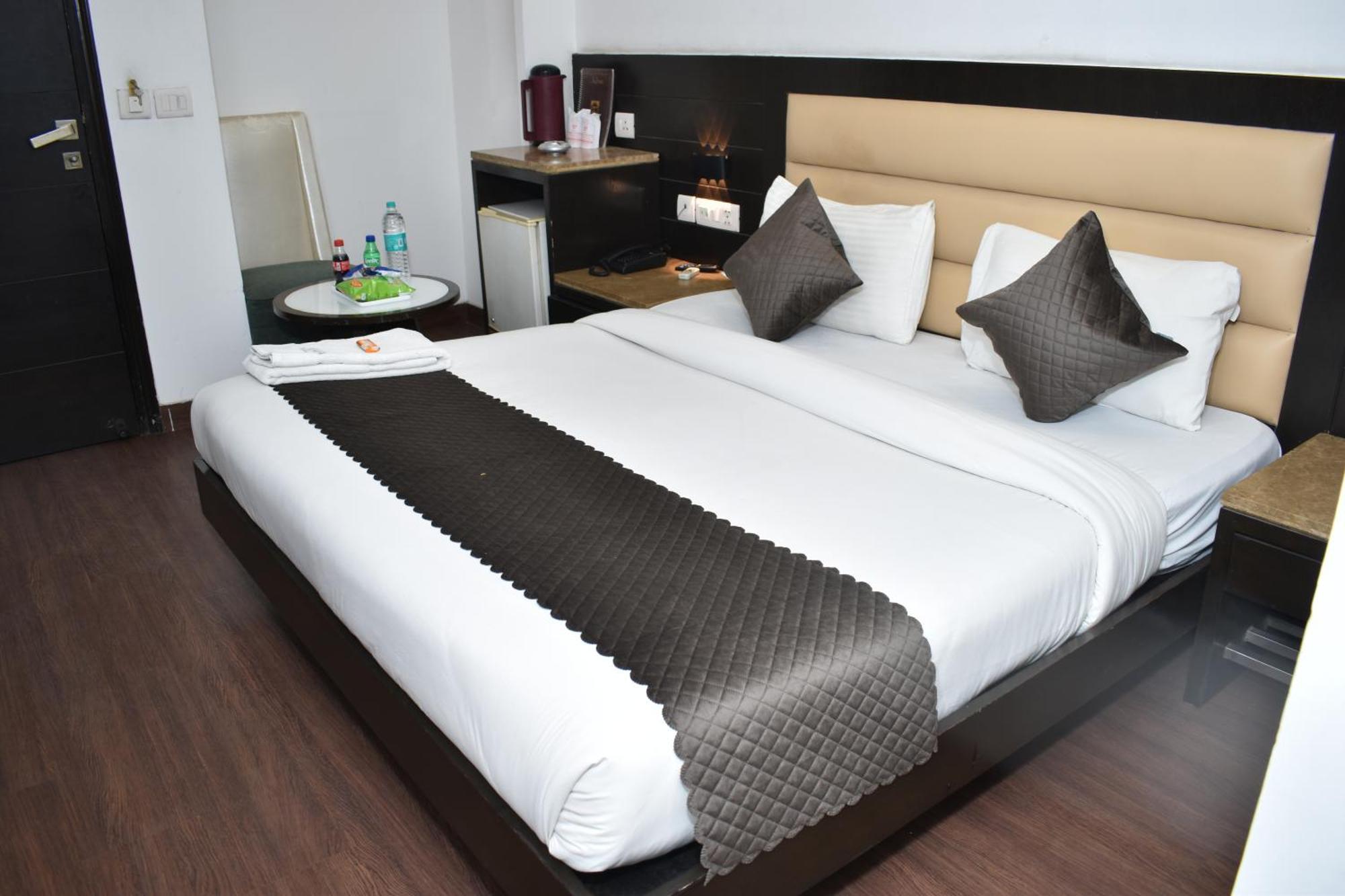 Hotel Chanchal Continental - 02 Mins From New Delhi Railway Station Kültér fotó