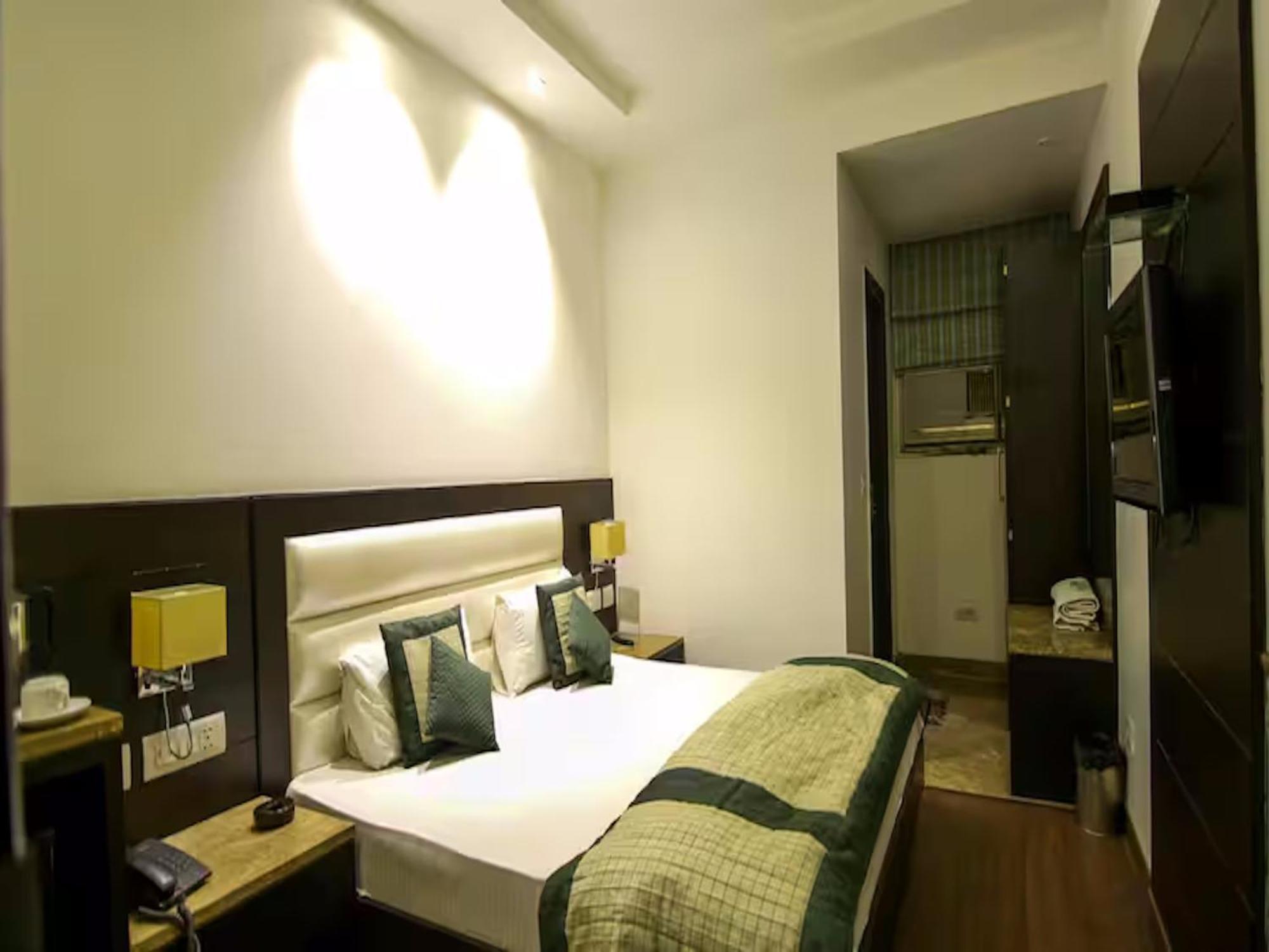 Hotel Chanchal Continental - 02 Mins From New Delhi Railway Station Kültér fotó