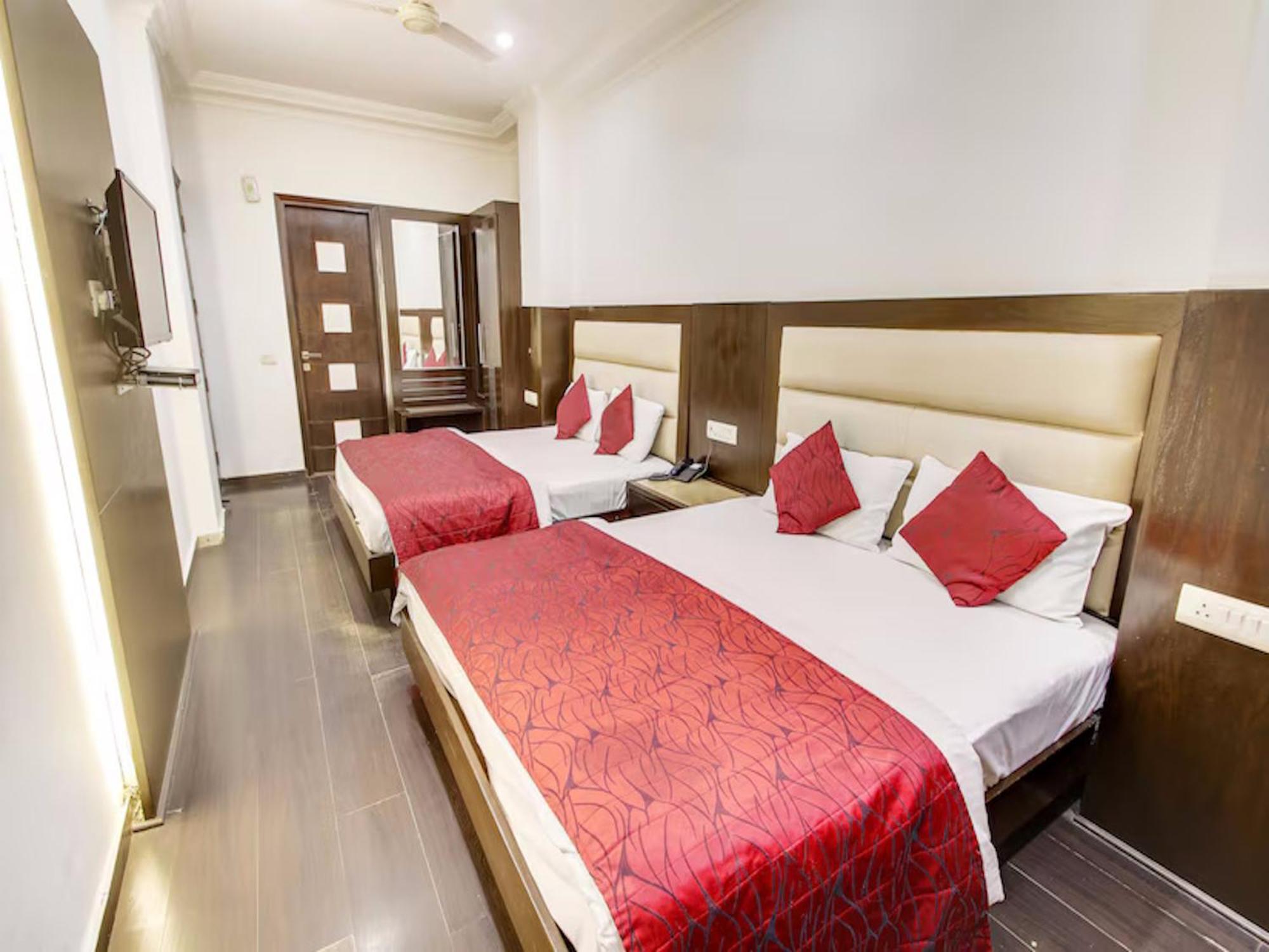 Hotel Chanchal Continental - 02 Mins From New Delhi Railway Station Kültér fotó
