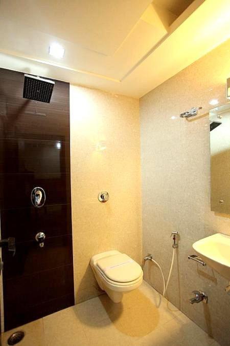 Hotel Chanchal Continental - 02 Mins From New Delhi Railway Station Szoba fotó